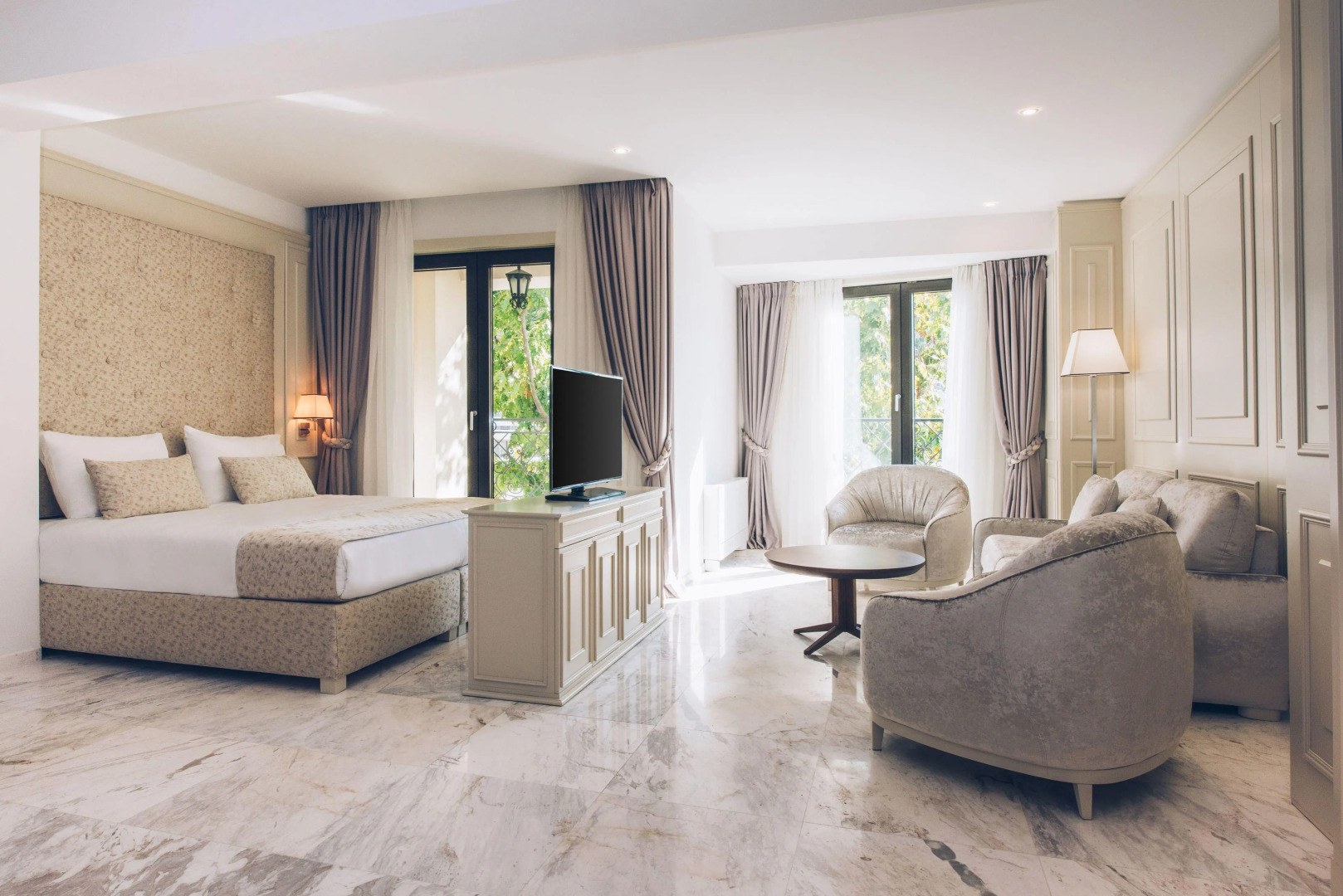 Отель Iberostar Slavija