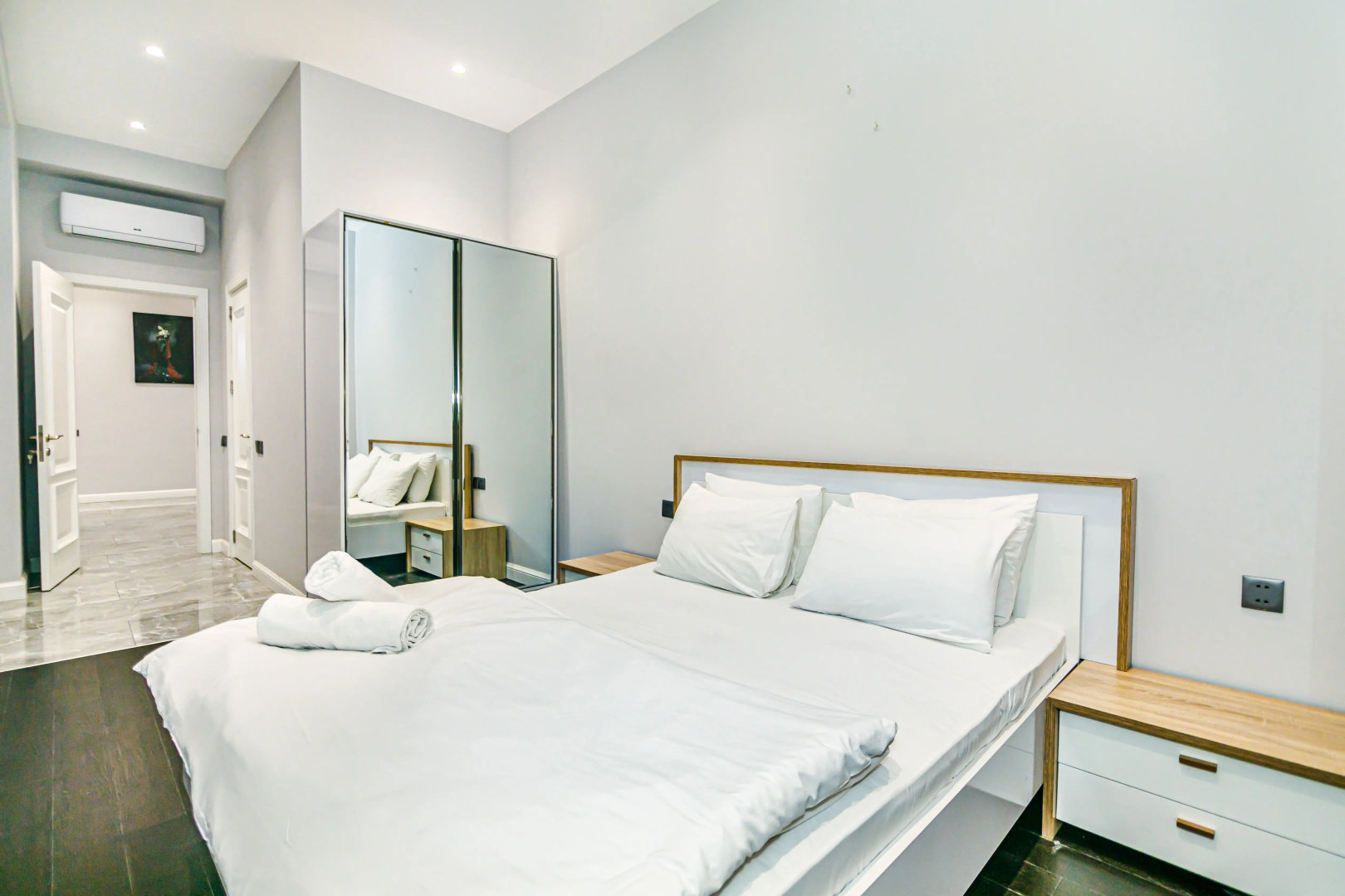 Апартаменты Luxury Apartment Sahil Residence