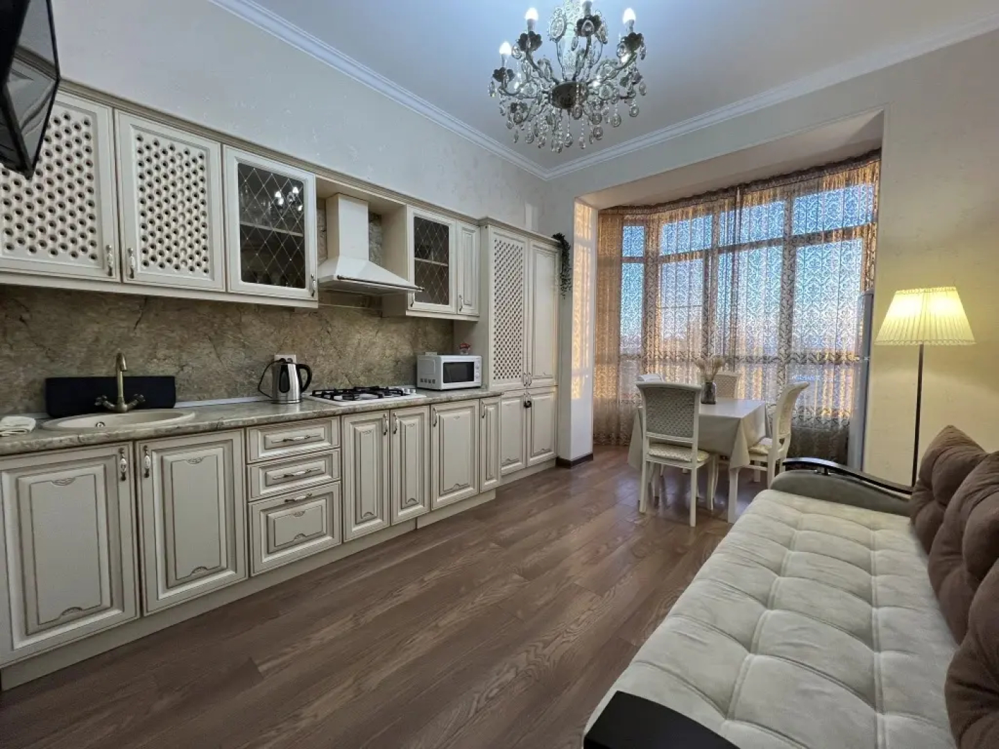 Апартаменты возле Парка на Аллее Строителей by Sutki26 2