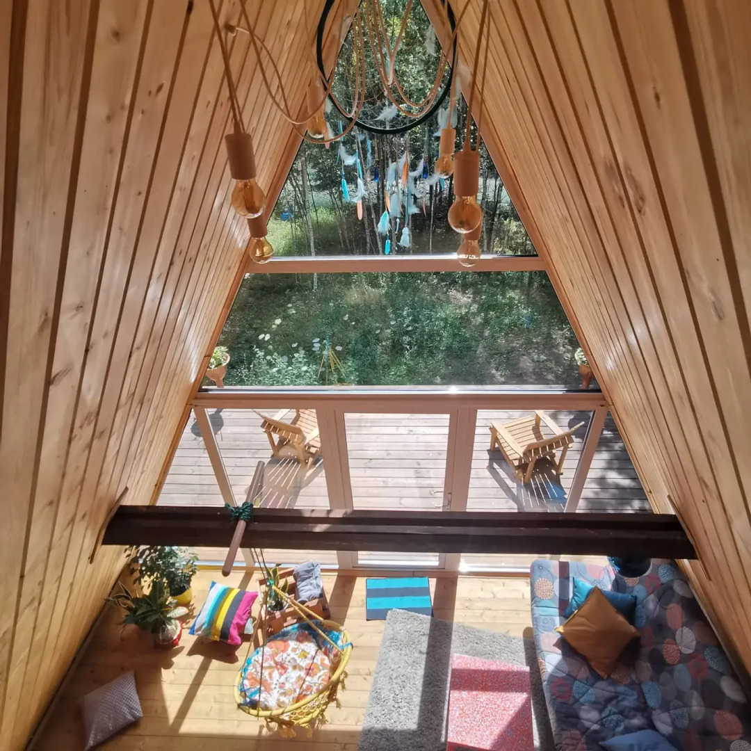 Частный Дом О, Дни в Лесу