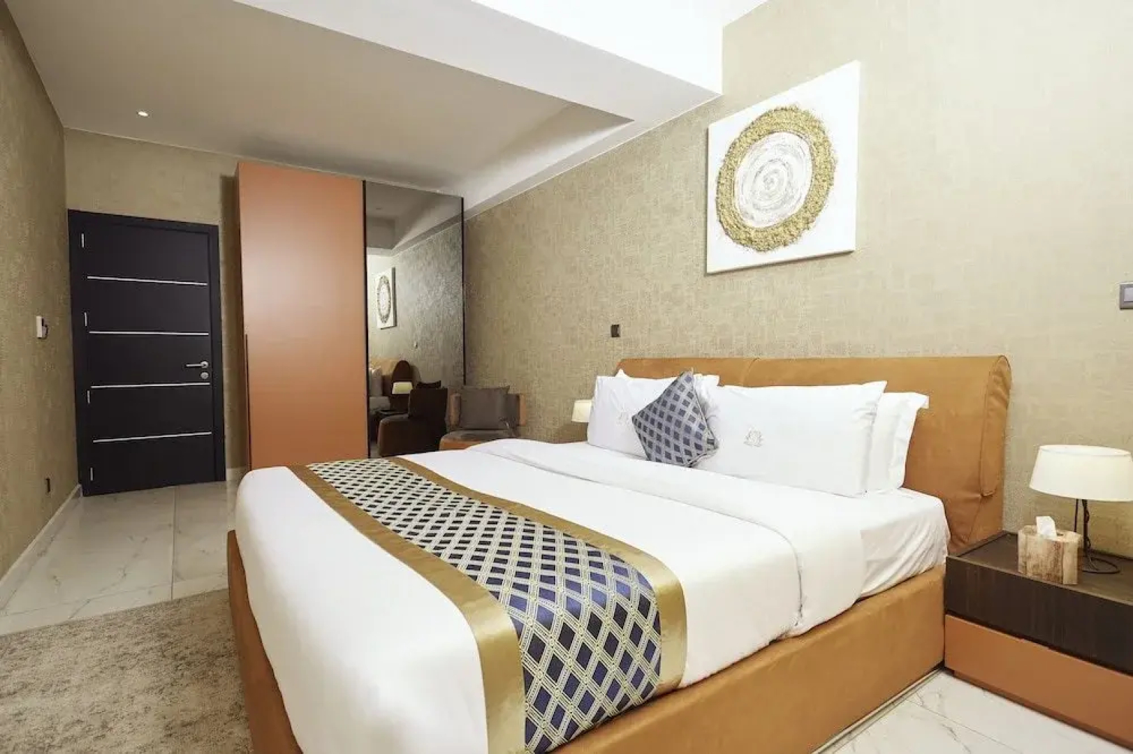 Отель Bel Air Crest Hotel & Suites