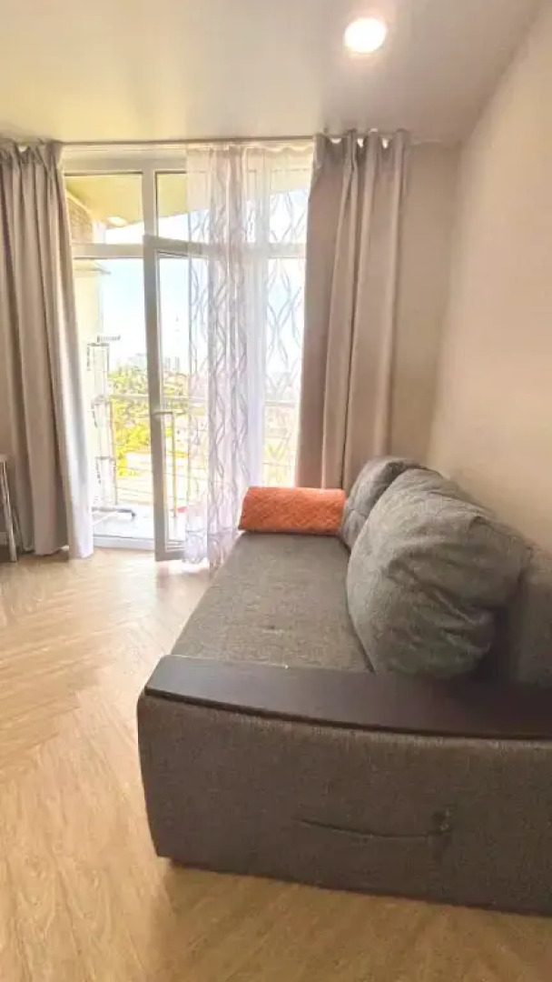 Апартаменты с Балконом и Шикарным Видом на Парк