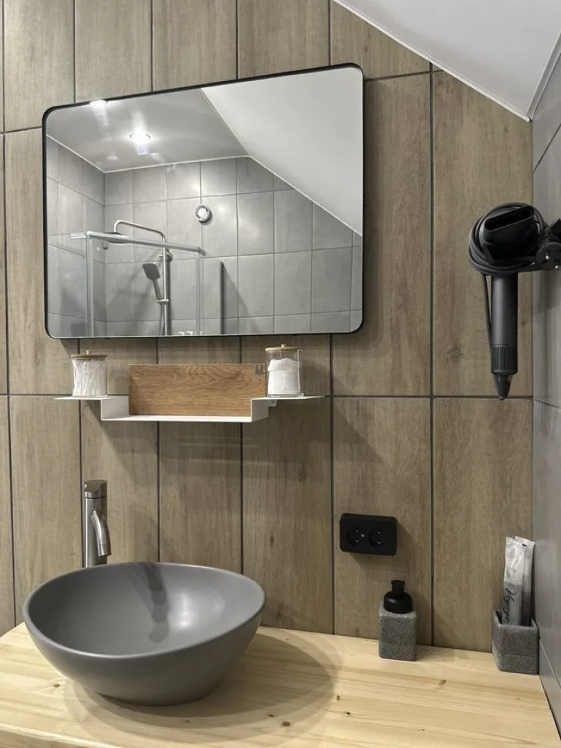 Частный дом Хвоя в окружении кедрового леса