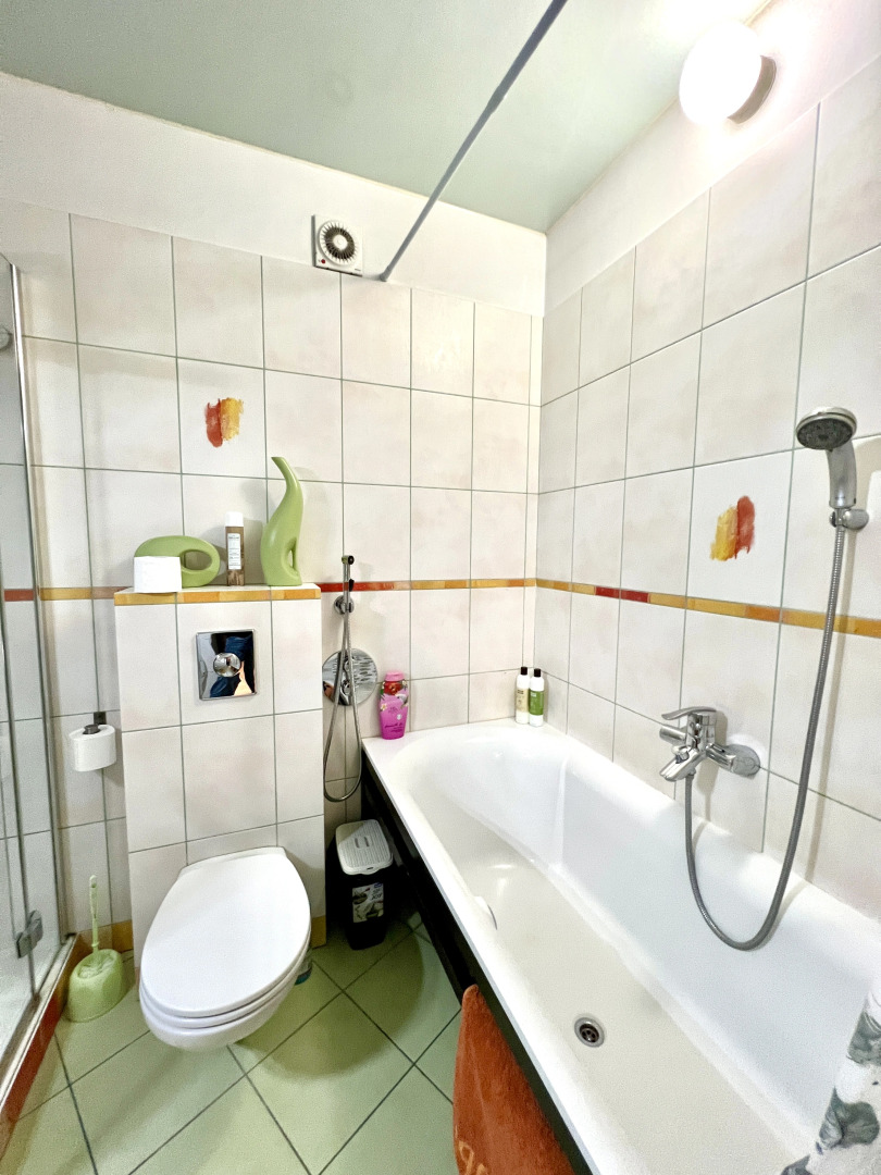 Квартира Комфортная Трехкомнатная в Самом Центре