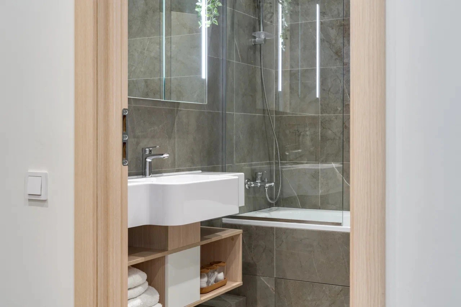 Апартаменты Selfy Apartment с панорамным видом на город и остров мечты