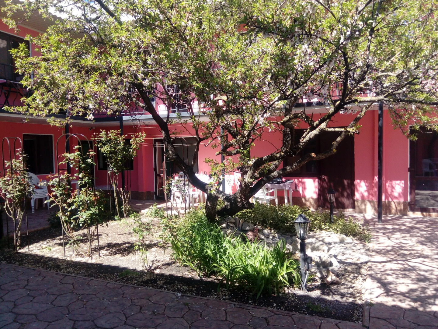 U Yudzhina Guest House