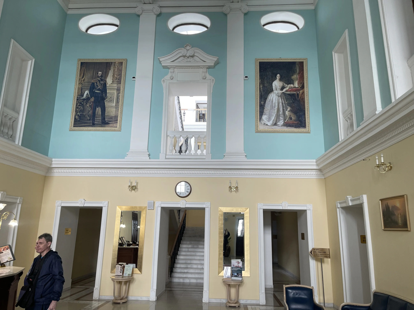 Апартаменты Люкс шоколад в Тавриде на набережной Ялты