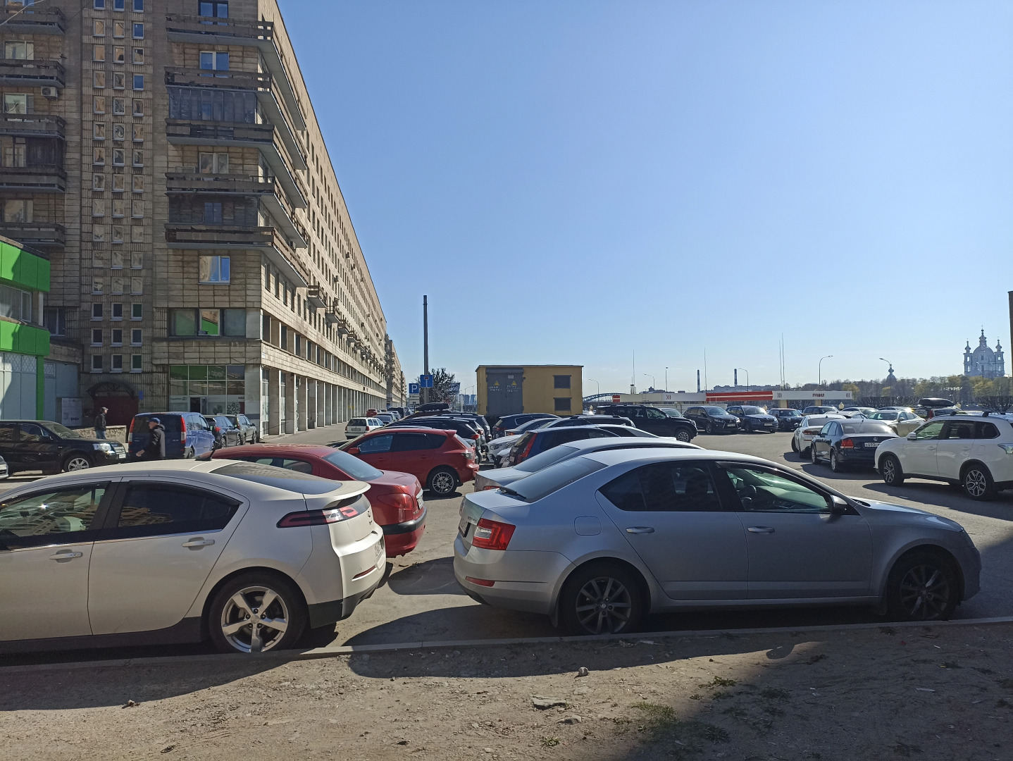 Апартаменты на Неве напротив Смольного