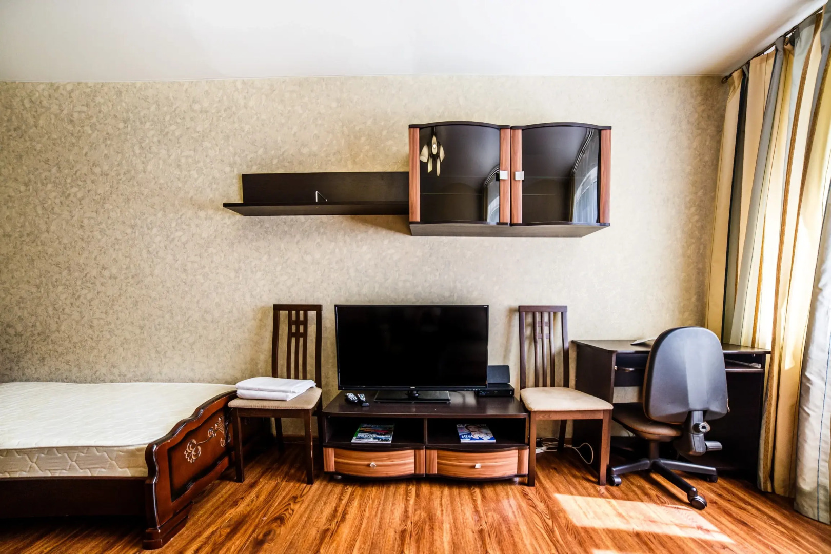 Апартаменты на Суворова