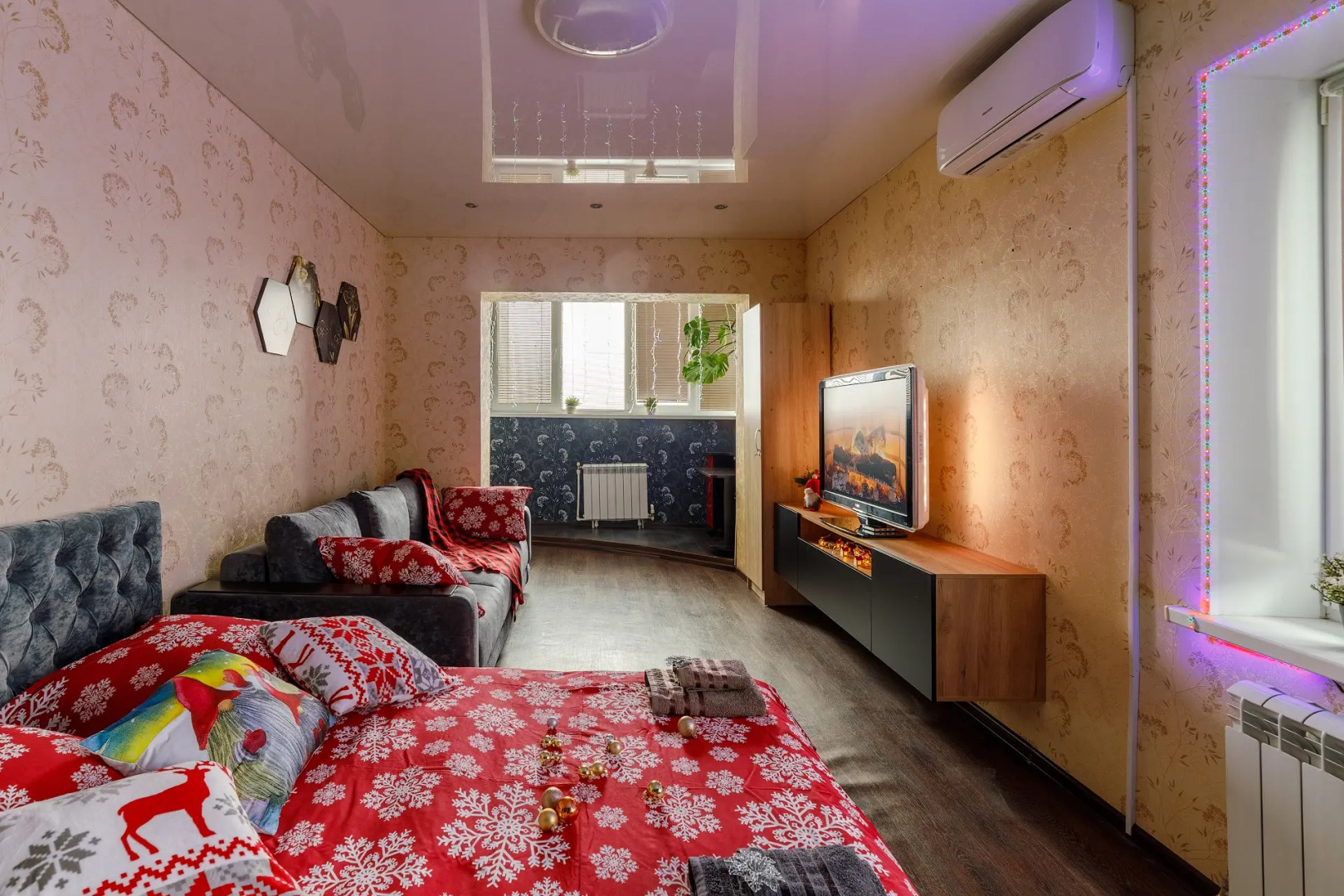 Квартира PrezentHaus в центре на Горького 28