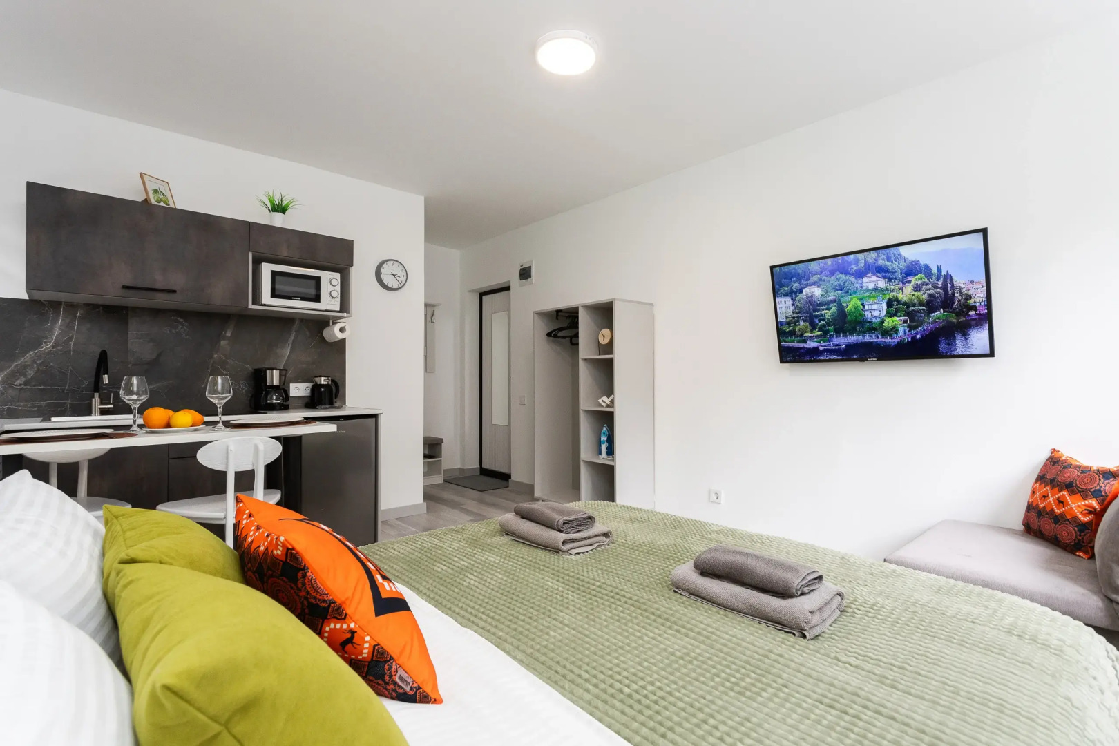 Апартаменты Студия WestRooms в Центре у Северного вокзала (1)