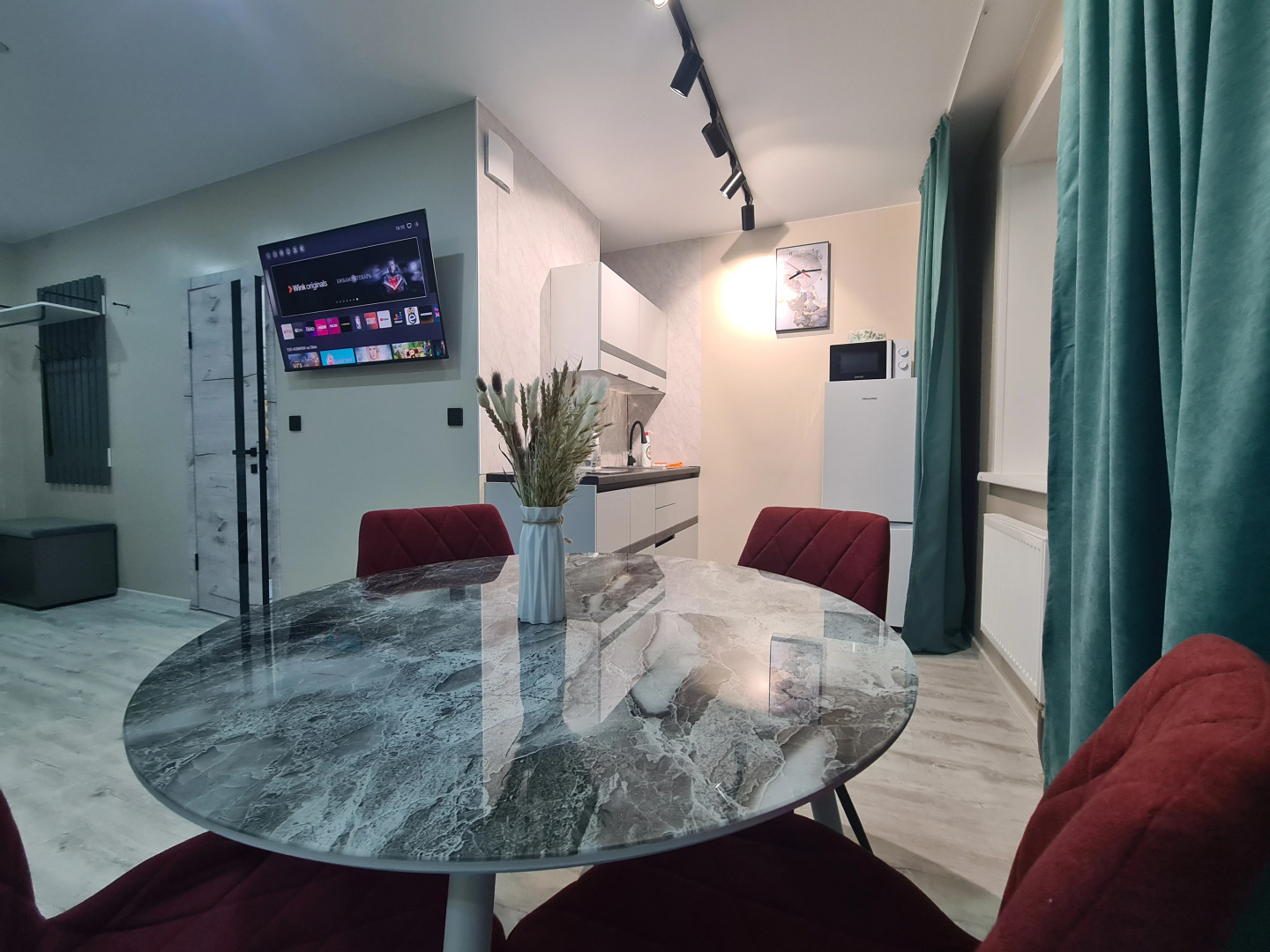 Апартаменты «Оазис» на Чертыгашева 166