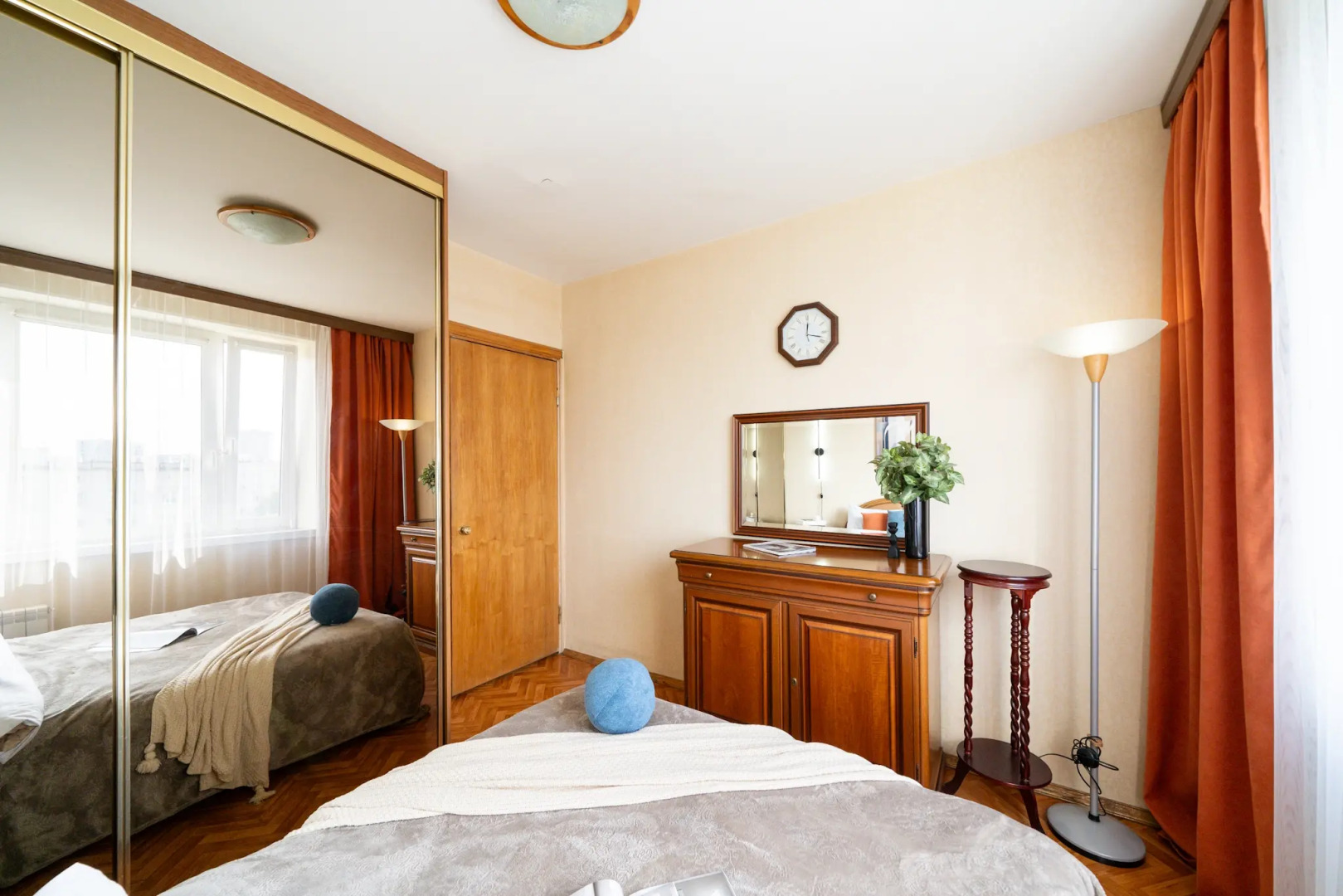 Квартира Двухкомнатная Natali apart на метро Пражская