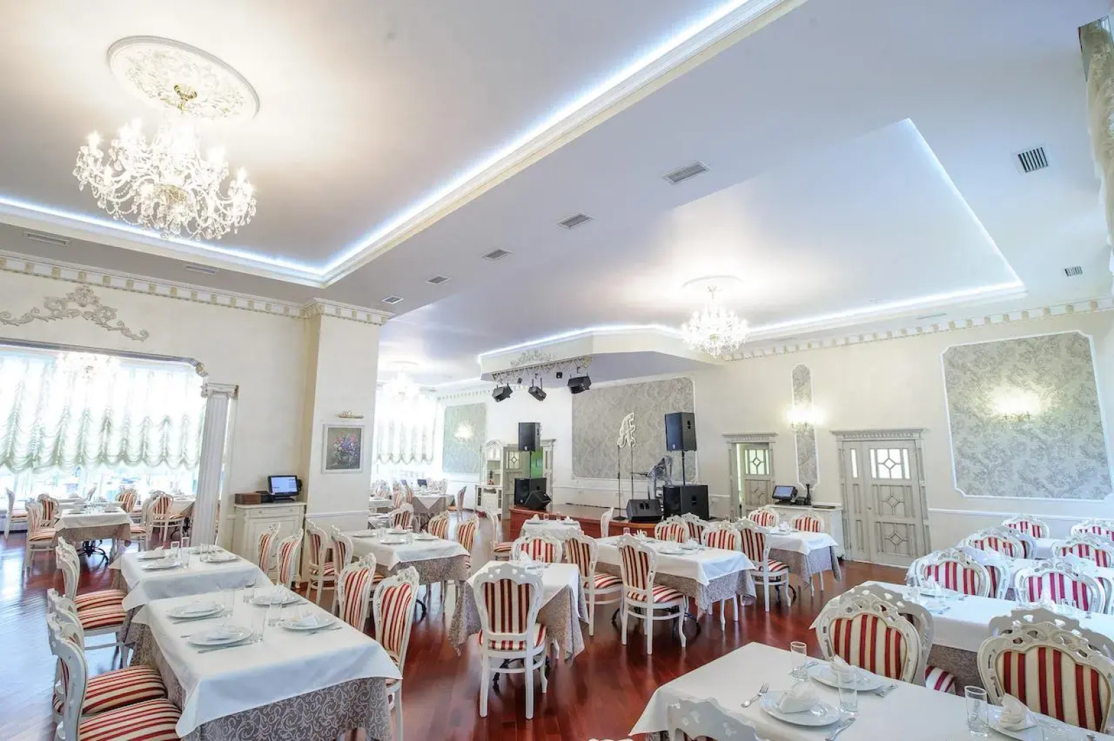 Отель Аляска