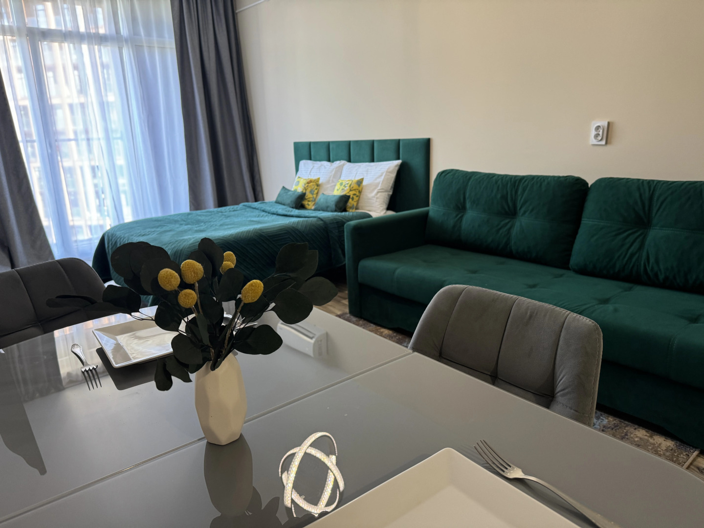 Апартаменты Platinum Aparts (Аллея Парк)