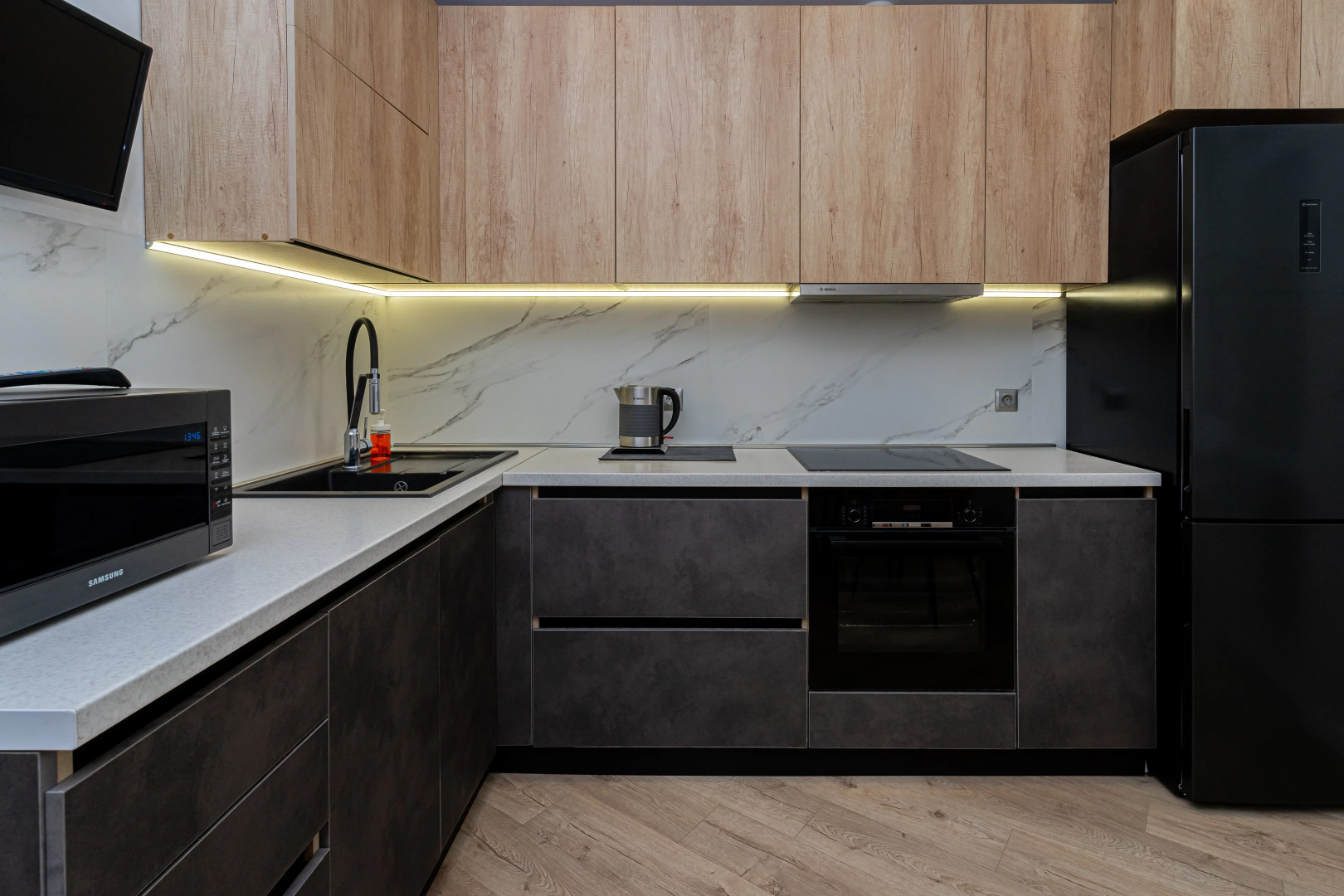 Квартира ЛЮКС Посуточно в ЖК Жигулина Роща