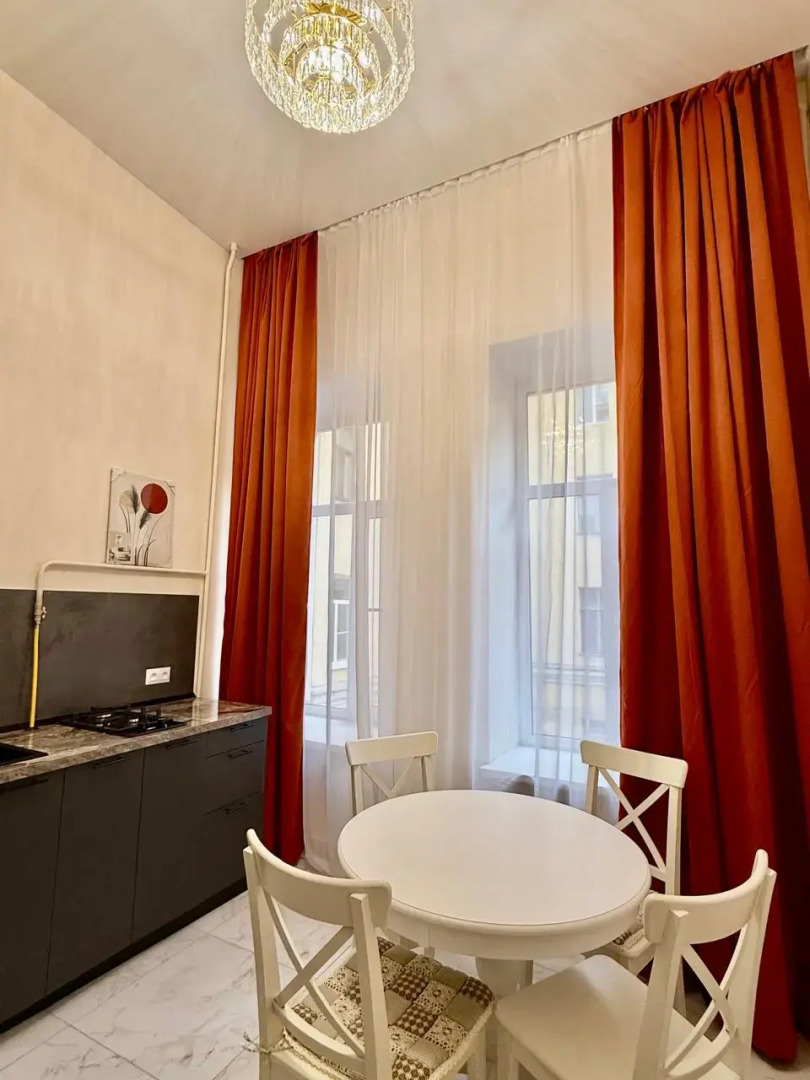 Квартира Двухкомнатные апартаменты с видом на Невский проспект