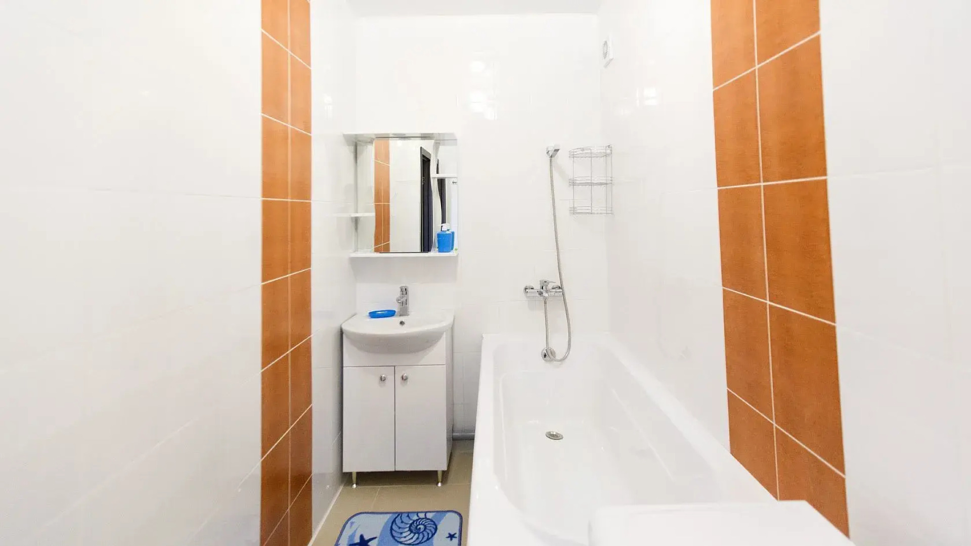 Апартаменты  Right Room трехкомнатные на Салтыкова-Щедрина 3