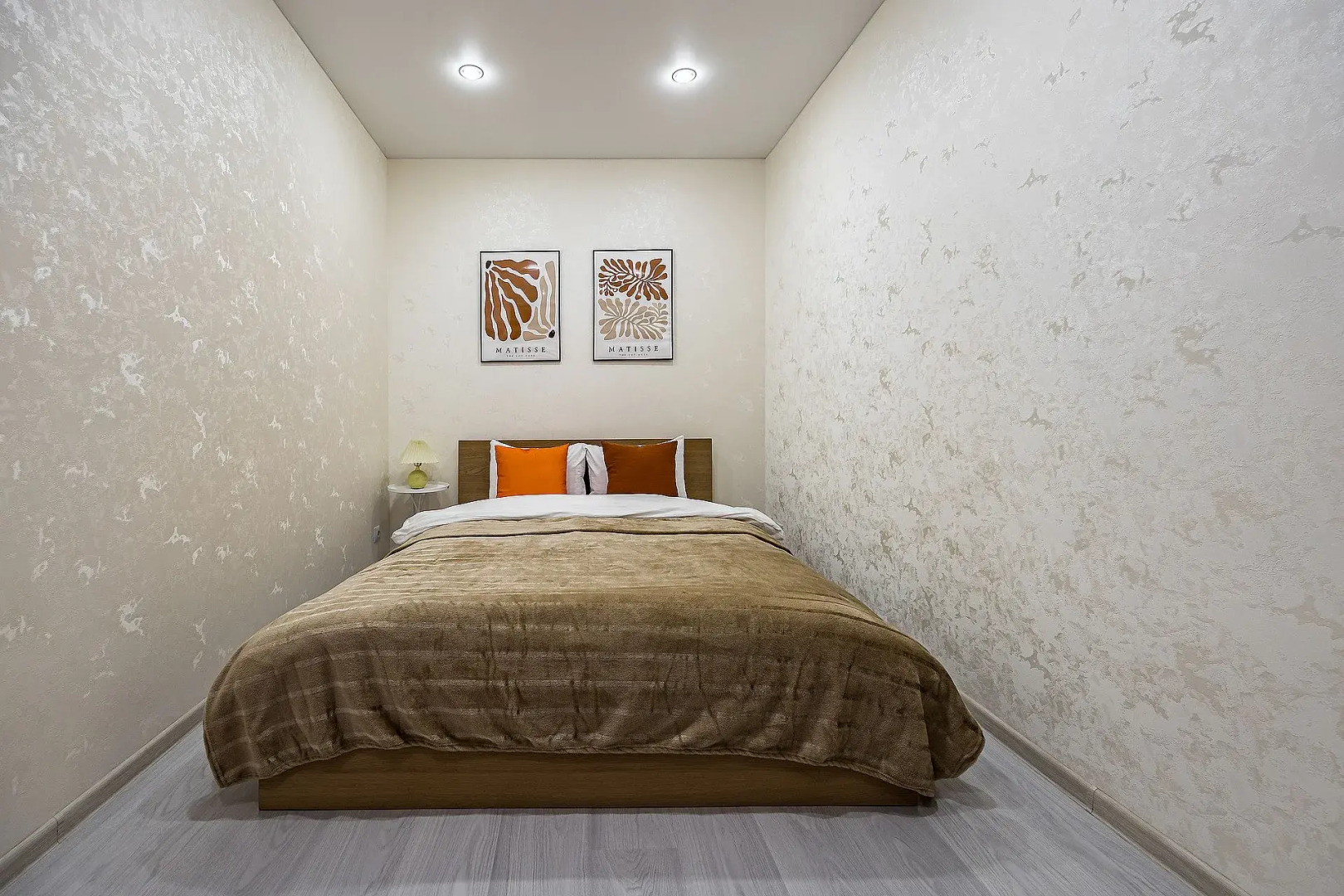 Квартира Светлая на центральной площади до 6 человек