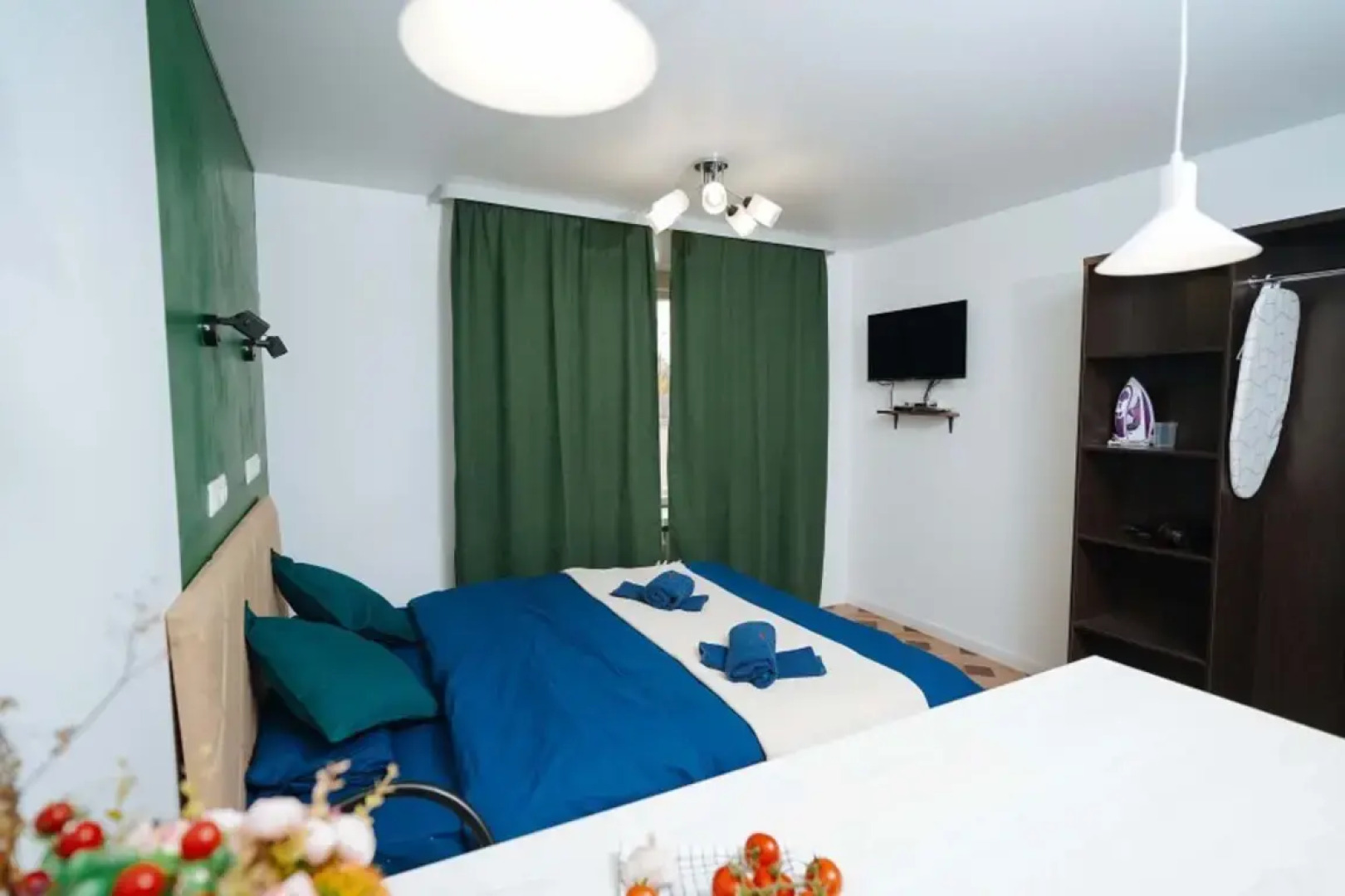 Апартаменты Студия Классическая С Современным Ремонтом на Курчатова