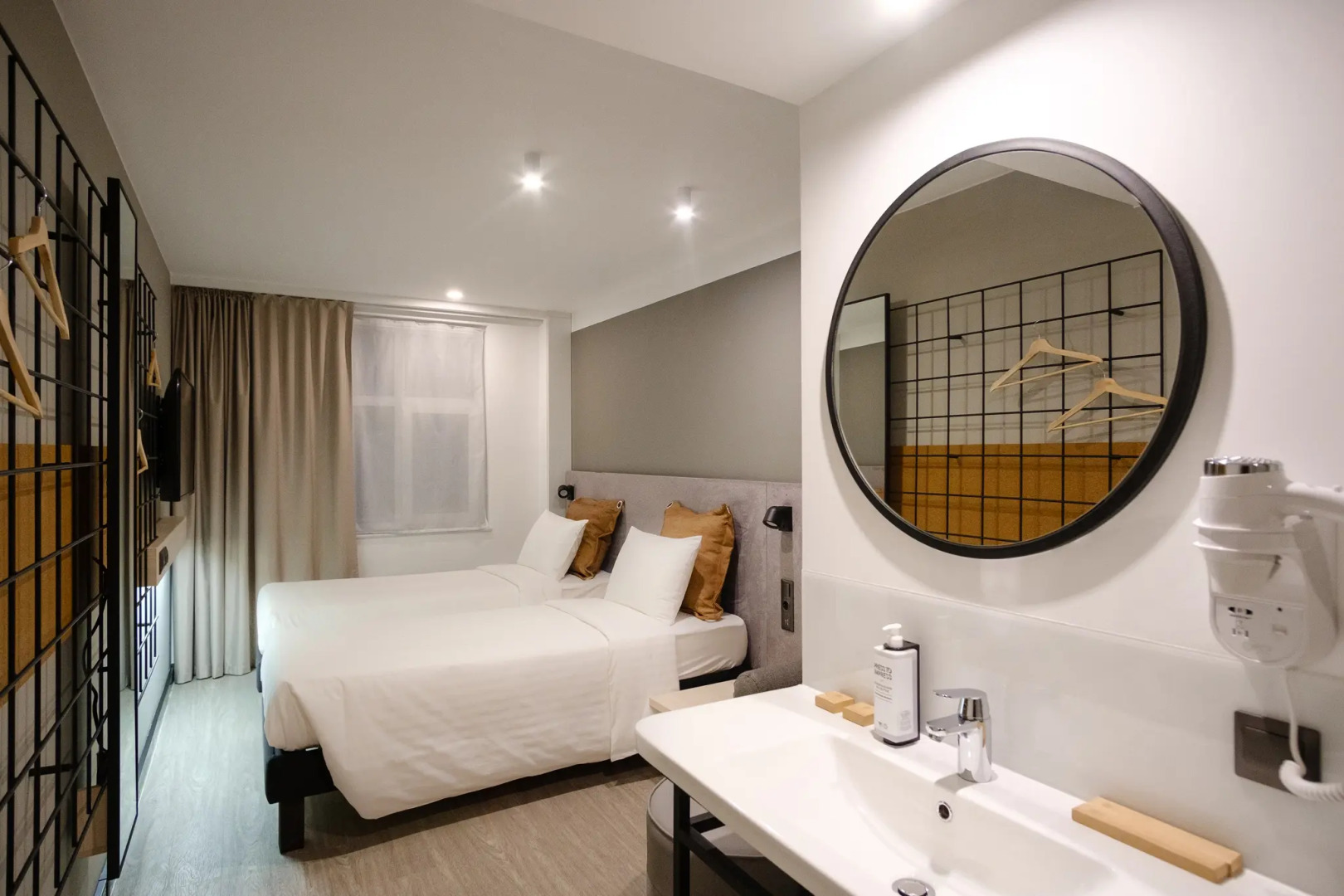 Отель Bobo st.art