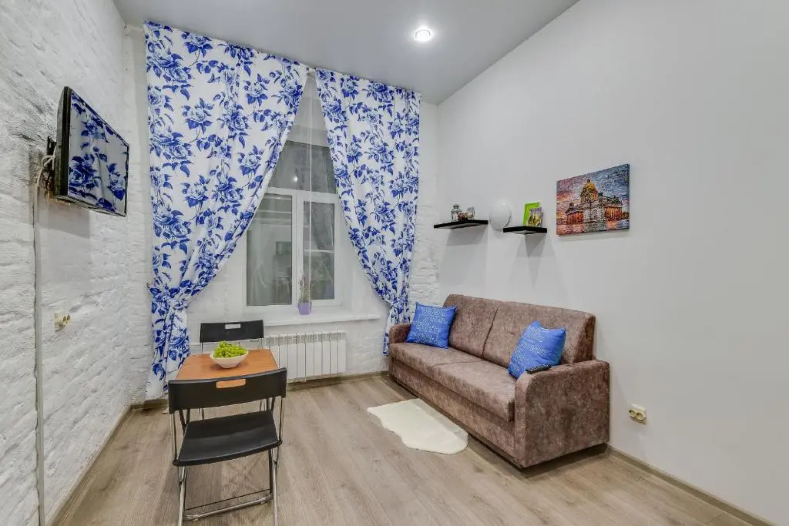 Апартаменты 1 на Кузнечном