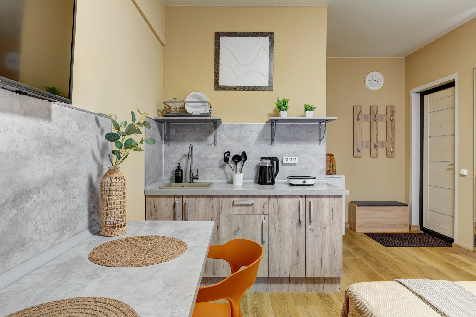 Апартаменты Улучшенная Студия Лотос Светлый Дом