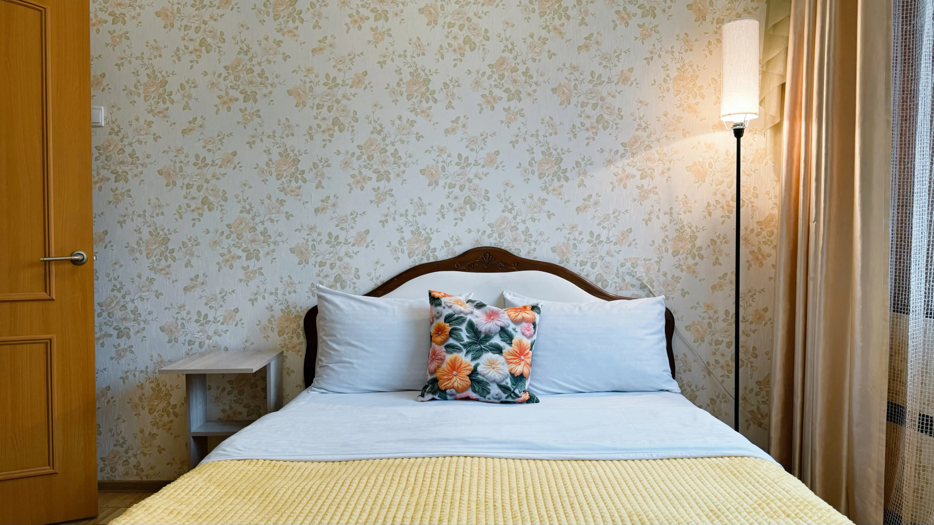 Апартаменты Попова 26