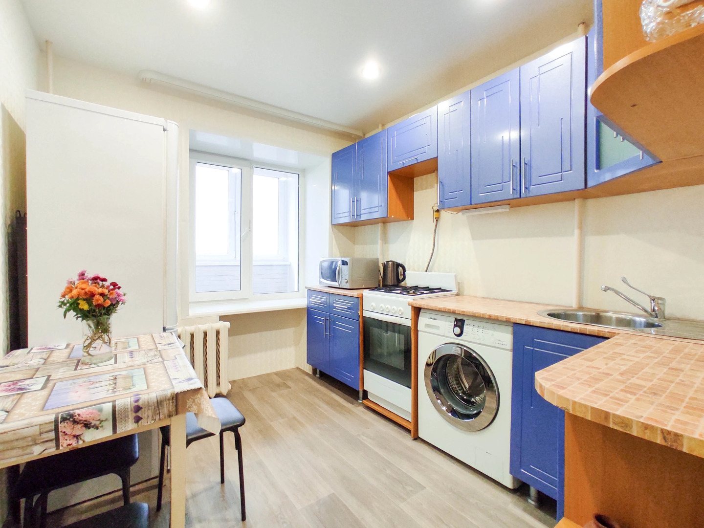 Апартаменты с видом на Бульвар Победы Сеть ЙоХоум