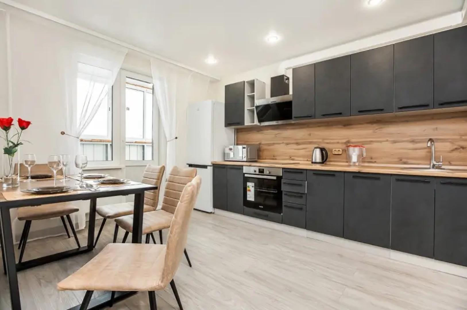 Квартира Двухкомнатная Революционная 13а