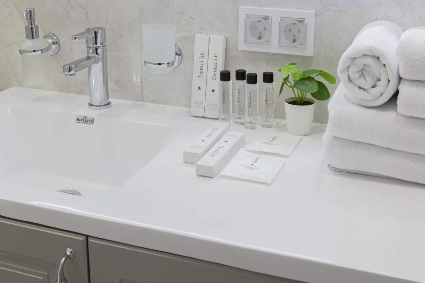 Отель Гранд Сьютс Syncotel