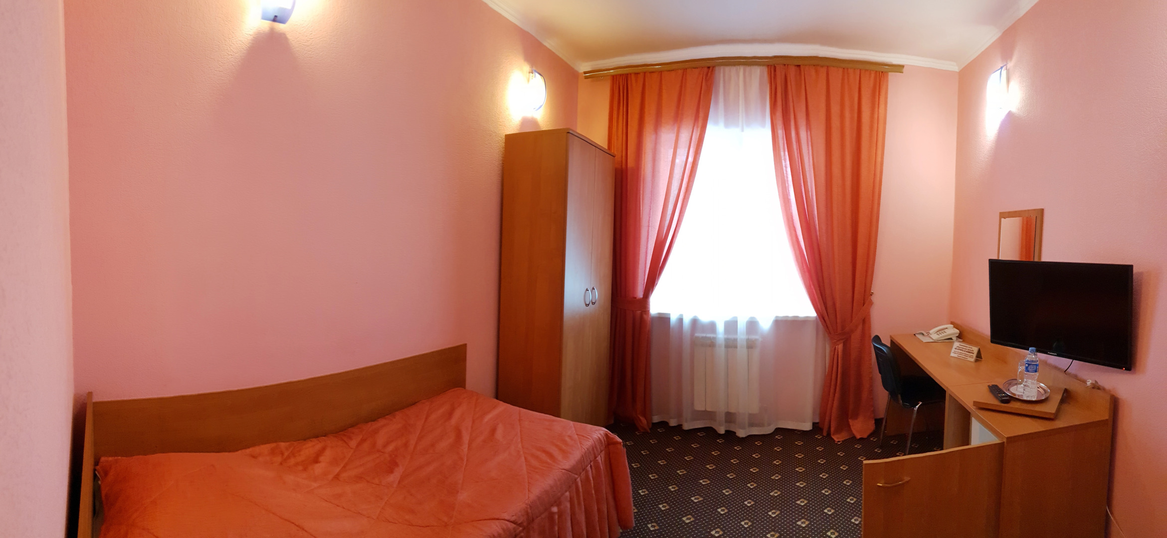 Отель Ливадия