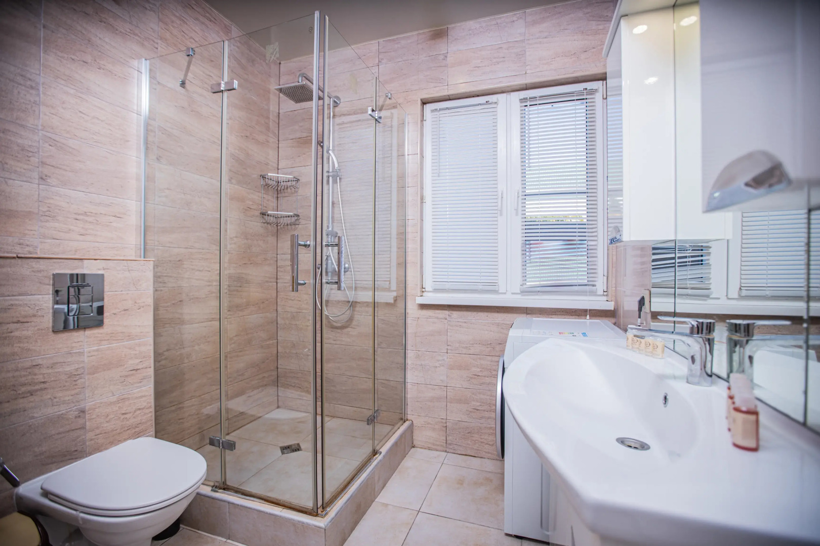 Коттедж у моря в Сириусе на 10 человек