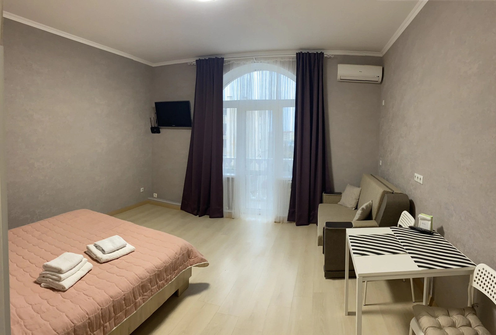 Апартаменты с балконом и видом на море