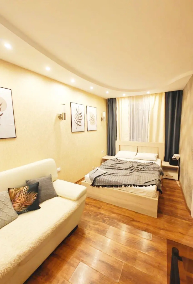 Апартаменты на площади Ленина