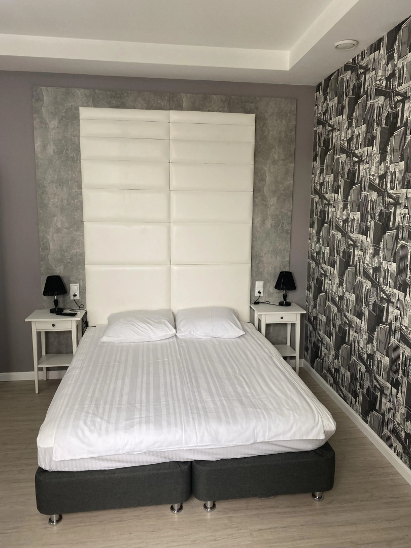 Отель Айсберг