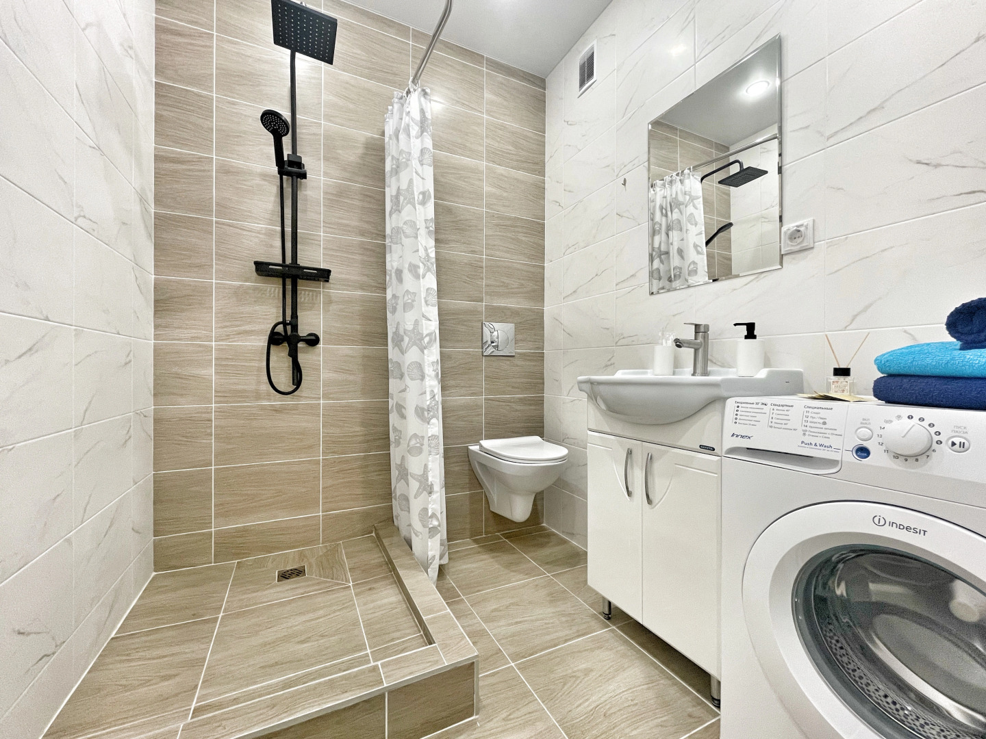 Апартаменты на Шамиля Усманова