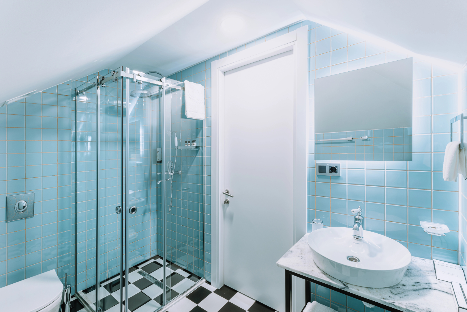 Отель Twenties Tbilisi - Stay & Dine