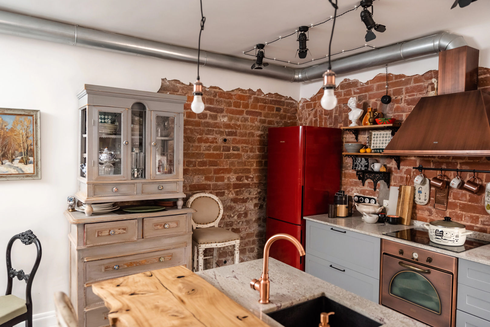 Апартаменты Дом у Реки loft Усадьба на Черниговской