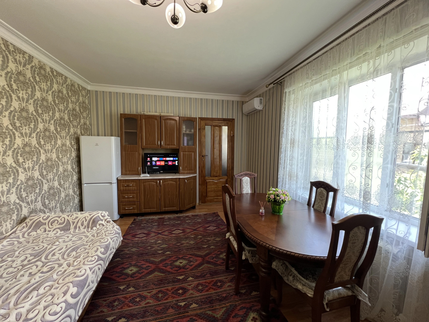 Domik v Derbente Lodging House