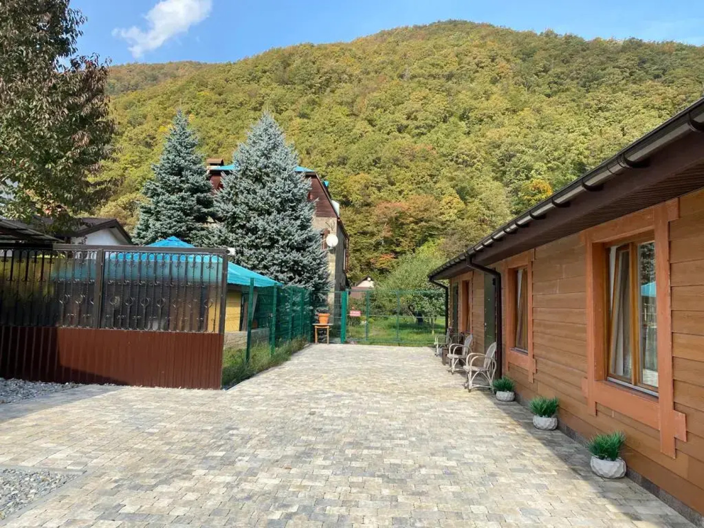 Меблированные комнаты  Медвежий Дом