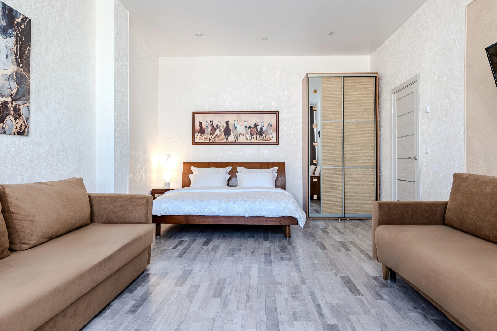 Апартаменты Ladgorna на Ленина 16