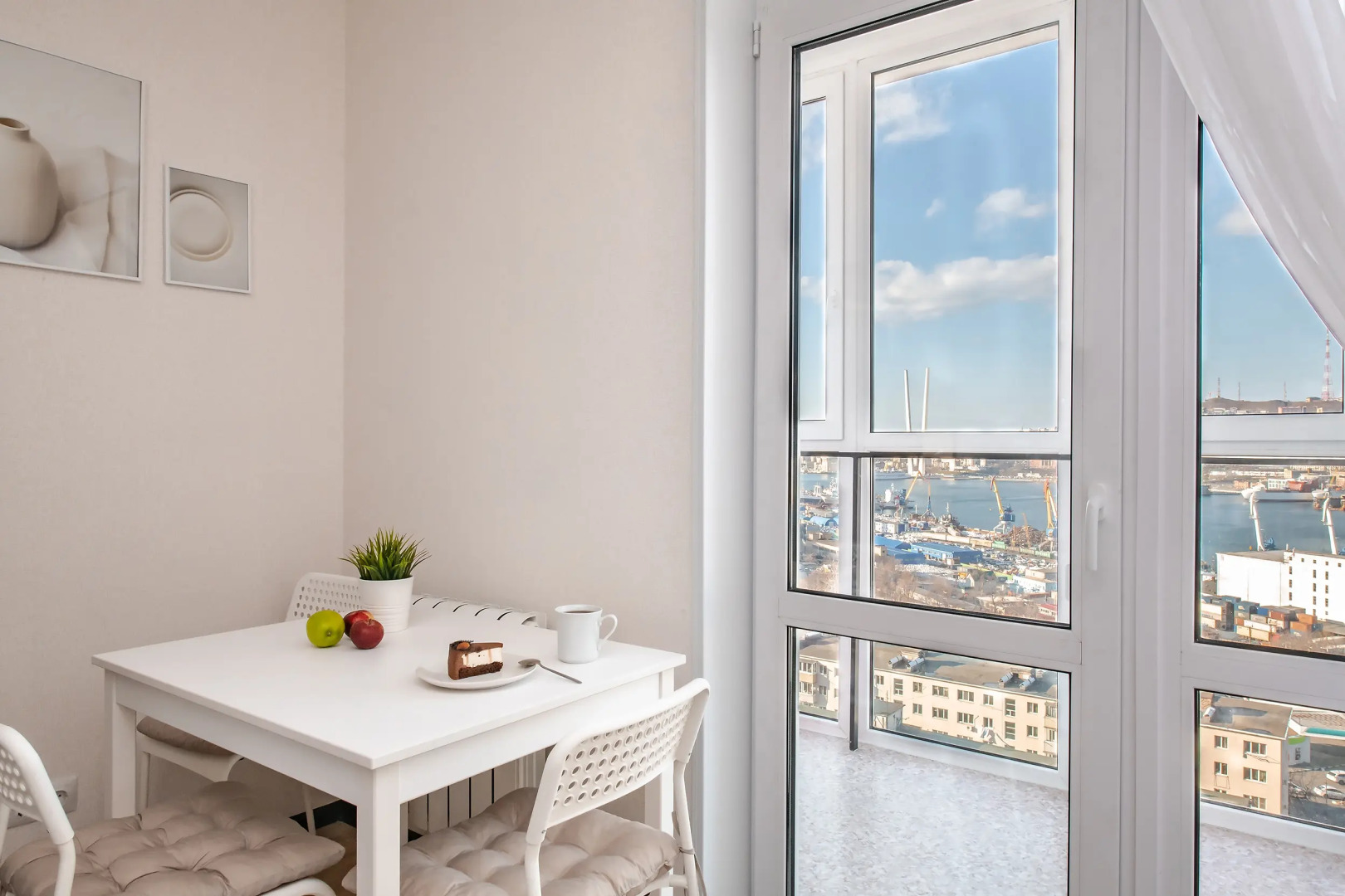 Апартаменты TopHouse на Можжевеловой 18, 8 этаж Двухкомнатные