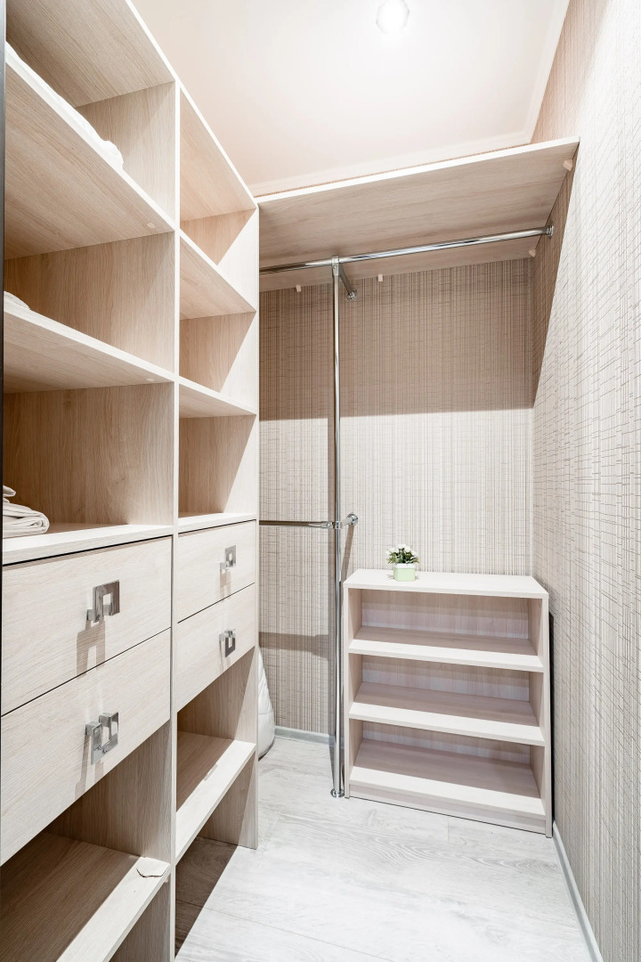 Апартаменты с балконом на Скрыганова