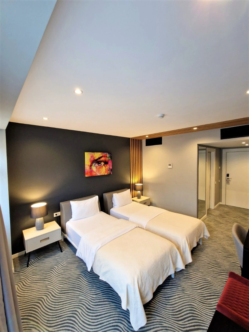 Отель Silver 39  Corner Hotel