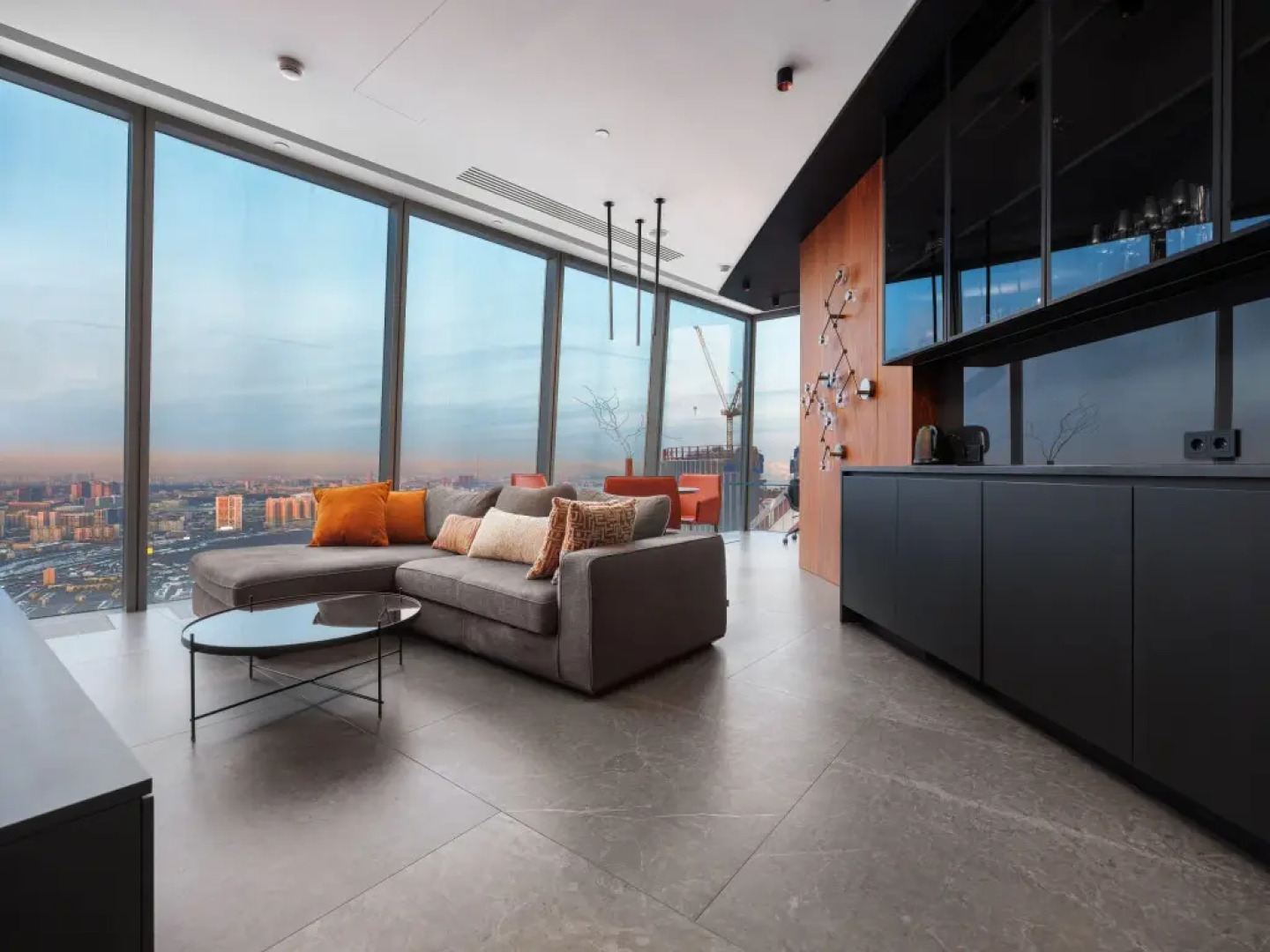 Стиль и минимализм на 75-м этаже