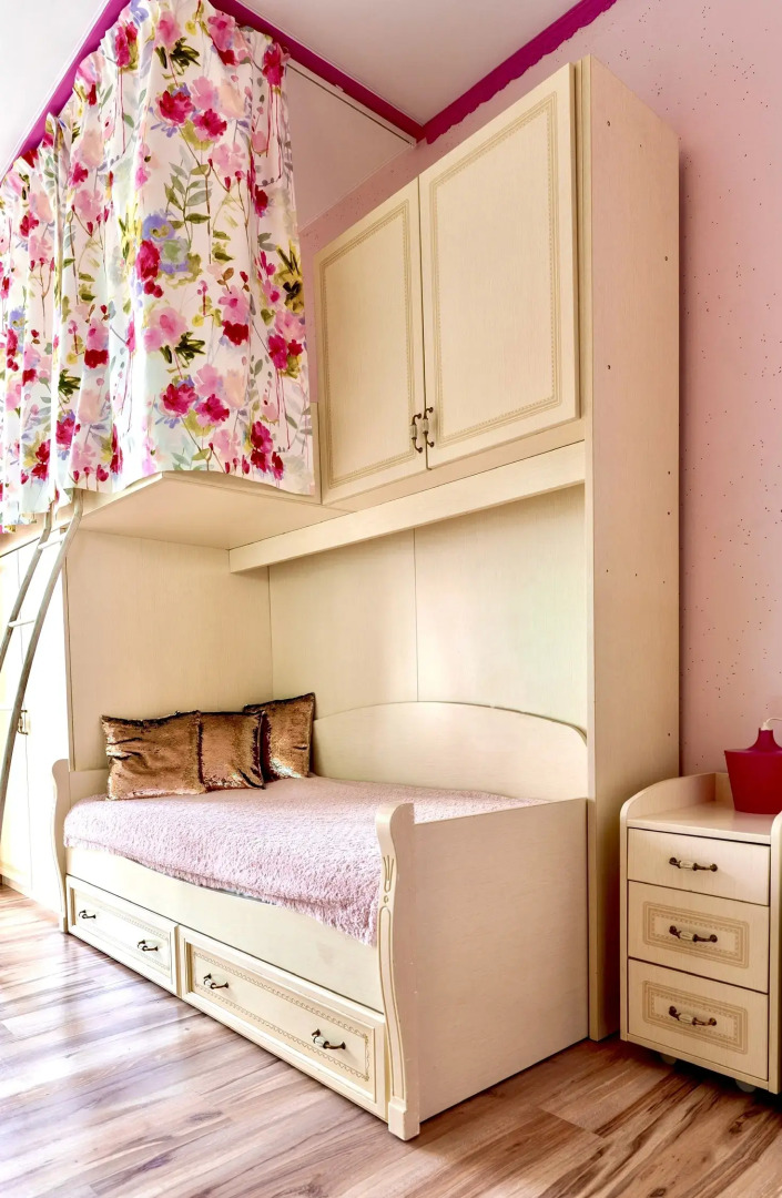 Апартаменты ApartMari Шикарные 4-комнатные апартаменты Лофт в центре