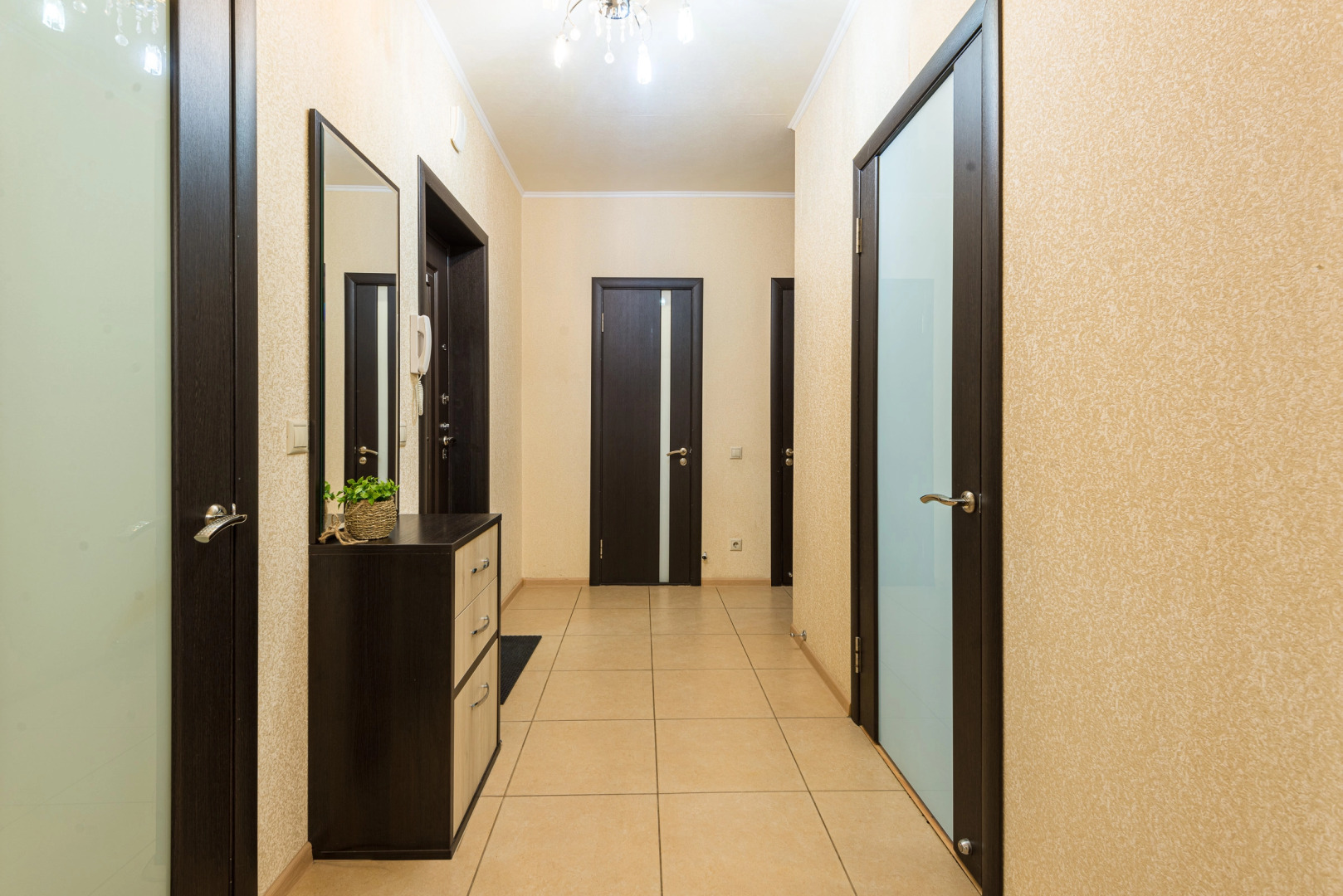 Квартира 2-к в центре на Ярославской 72 от RentAp, 4 сп.места