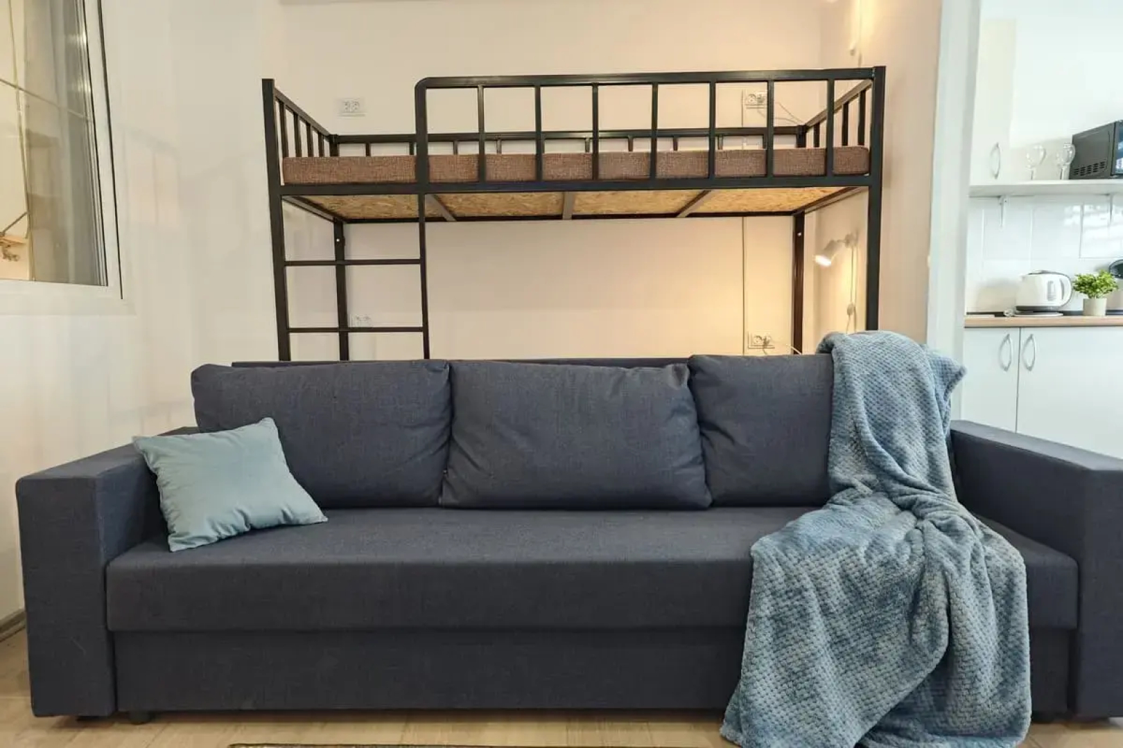 Квартира Светлая 2к по Тухачевского 49/4-41