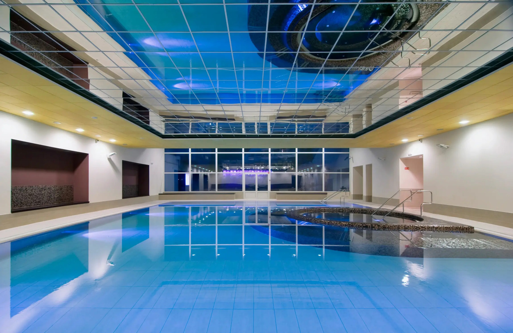 Отель Grand Donat Superior